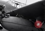 Standbild P-51 Mustang Ebene Vereinigtes Königreich, 1944, aus Sekunde 60 historischem Filmmaterial Videoclip 65675034680