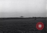 Standbild 354 Fighter Group Criqueville Frankreich, 1944, aus Sekunde 12 historischem Filmmaterial Videoclip 65675034681
