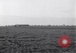 Standbild 354 Fighter Group Criqueville Frankreich, 1944, aus Sekunde 24 historischem Filmmaterial Videoclip 65675034681