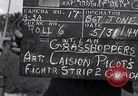 Standbild Fotograf Pacific Theater, 1944, aus Sekunde 6 historischem Filmmaterial Videoclip 65675034682