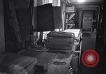 Standbild Fotograf Pacific Theater, 1944, aus Sekunde 13 historischem Filmmaterial Videoclip 65675034682