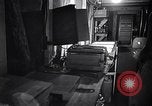 Standbild Fotograf Pacific Theater, 1944, aus Sekunde 17 historischem Filmmaterial Videoclip 65675034682