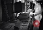 Standbild Fotograf Pacific Theater, 1944, aus Sekunde 19 historischem Filmmaterial Videoclip 65675034682