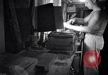 Standbild Fotograf Pacific Theater, 1944, aus Sekunde 29 historischem Filmmaterial Videoclip 65675034682