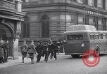 Image American Red Cross Club Londonderry Irlande du Nord, 1942, de la seconde 44 séquences d'archives historiques vidéo 65675034687