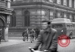 Image American Red Cross Club Londonderry Irlande du Nord, 1942, de la seconde 45 séquences d'archives historiques vidéo 65675034687