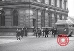 Image American Red Cross Club Londonderry Irlande du Nord, 1942, de la seconde 47 séquences d'archives historiques vidéo 65675034687