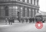 Image American Red Cross Club Londonderry Irlande du Nord, 1942, de la seconde 48 séquences d'archives historiques vidéo 65675034687