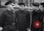 Immagine di La Croce Rossa americana Rainbow Club ad angolo Londra Inghilterra Regno Unito, 1942, secondo 10 filmato di repertorio 65675034688