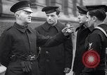 Immagine di La Croce Rossa americana Rainbow Club ad angolo Londra Inghilterra Regno Unito, 1942, secondo 15 filmato di repertorio 65675034688