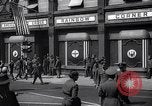 Immagine di La Croce Rossa americana Rainbow Club ad angolo Londra Inghilterra Regno Unito, 1942, secondo 31 filmato di repertorio 65675034688