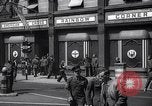 Immagine di La Croce Rossa americana Rainbow Club ad angolo Londra Inghilterra Regno Unito, 1942, secondo 35 filmato di repertorio 65675034688