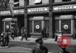 Immagine di La Croce Rossa americana Rainbow Club ad angolo Londra Inghilterra Regno Unito, 1942, secondo 38 filmato di repertorio 65675034688