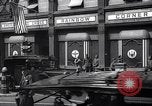 Immagine di La Croce Rossa americana Rainbow Club ad angolo Londra Inghilterra Regno Unito, 1942, secondo 54 filmato di repertorio 65675034688