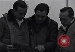 Immagine di I piloti della 334 Fighter Squadron tenere il punteggio di vittorie Il Debden Inghilterra, 1945, secondo 25 filmato di repertorio 65675034698