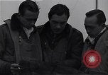 Immagine di I piloti della 334 Fighter Squadron tenere il punteggio di vittorie Il Debden Inghilterra, 1945, secondo 26 filmato di repertorio 65675034698