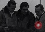 Immagine di I piloti della 334 Fighter Squadron tenere il punteggio di vittorie Il Debden Inghilterra, 1945, secondo 27 filmato di repertorio 65675034698