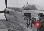 Immagine di Capitano Shelton W Monroe di 334 Fighter Squadron Il Debden Inghilterra, 1945, secondo 7 filmato di repertorio 65675034699