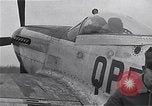 Immagine di Capitano Shelton W Monroe di 334 Fighter Squadron Il Debden Inghilterra, 1945, secondo 10 filmato di repertorio 65675034699
