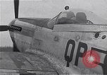 Immagine di Capitano Shelton W Monroe di 334 Fighter Squadron Il Debden Inghilterra, 1945, secondo 17 filmato di repertorio 65675034699
