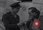Immagine di Capitano Shelton W Monroe di 334 Fighter Squadron Il Debden Inghilterra, 1945, secondo 56 filmato di repertorio 65675034699