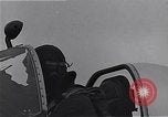 Immagine di I piloti della 334 Squadriglia 4° Fighter Group e P-51s Il Debden Inghilterra, 1945, secondo 30 filmato di repertorio 65675034701