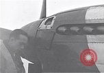 Immagine di I piloti della 334 Squadriglia 4° Fighter Group e P-51s Il Debden Inghilterra, 1945, secondo 39 filmato di repertorio 65675034701