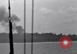 Standbild Bombardierung Peleliu Palau Inseln, 1944, aus Sekunde 22 historischem Filmmaterial Videoclip 65675034733
