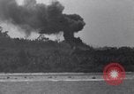 Standbild Bombardierung Peleliu Palau Inseln, 1944, aus Sekunde 57 historischem Filmmaterial Videoclip 65675034733