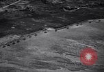 Standbild Bombardierung Okinawa Ryukyu Inseln, 1945, aus Sekunde 12 historischem Filmmaterial Videoclip 65675034736