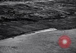 Standbild Bombardierung Okinawa Ryukyu Inseln, 1945, aus Sekunde 37 historischem Filmmaterial Videoclip 65675034736