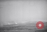 Standbild Bombardierung Okinawa Ryukyu Inseln, 1945, aus Sekunde 47 historischem Filmmaterial Videoclip 65675034736