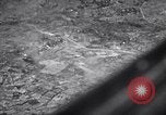 Standbild Bombardierung Shuri Okinawa Ryukyu Inseln, 1945, aus Sekunde 14 historischem Filmmaterial Videoclip 65675034737