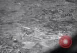 Standbild Bombardierung Shuri Okinawa Ryukyu Inseln, 1945, aus Sekunde 20 historischem Filmmaterial Videoclip 65675034737