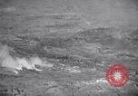 Standbild Bombardierung Shuri Okinawa Ryukyu Inseln, 1945, aus Sekunde 36 historischem Filmmaterial Videoclip 65675034737