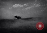 Standbild Deutsche Soldaten greifen Stalingrad an Stalingrad Russland, 1942, aus Sekunde 13 historischem Filmmaterial Videoclip 65675034742
