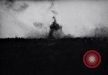 Standbild Deutsche Soldaten greifen Stalingrad an Stalingrad Russland, 1942, aus Sekunde 37 historischem Filmmaterial Videoclip 65675034742