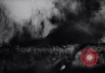 Standbild Deutsche Soldaten greifen Stalingrad an Stalingrad Russland, 1942, aus Sekunde 40 historischem Filmmaterial Videoclip 65675034742
