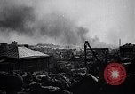 Standbild Deutsche Soldaten greifen Stalingrad an Stalingrad Russland, 1942, aus Sekunde 57 historischem Filmmaterial Videoclip 65675034742