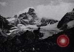 Standbild German Mountain Truppen Dalar Baschi Peak Kaukasus, 1942, aus Sekunde 13 historischem Filmmaterial Videoclip 65675034747