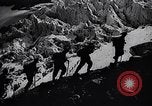Standbild German Mountain Truppen Dalar Baschi Peak Kaukasus, 1942, aus Sekunde 24 historischem Filmmaterial Videoclip 65675034747