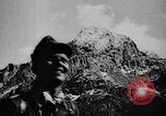Standbild German Mountain Truppen Dalar Baschi Peak Kaukasus, 1942, aus Sekunde 30 historischem Filmmaterial Videoclip 65675034747