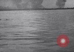 Immagine di Il bombardamento Peleliu Isole Palau, 1944, secondo 10 filmato di repertorio 65675034750