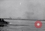 Immagine di Il bombardamento Peleliu Isole Palau, 1944, secondo 13 filmato di repertorio 65675034750
