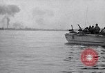 Immagine di Il bombardamento Peleliu Isole Palau, 1944, secondo 26 filmato di repertorio 65675034750