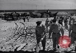 Standbild William H Tunner Tripolis Libyen Wheelus Air Base, 1954, aus Sekunde 31 historischem Filmmaterial Videoclip 65675034771