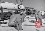 Immagine di Matador missile Tripoli in Libia Wheelus air base, 1954, secondo 60 filmato di repertorio 65675034774