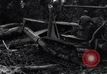 Standbild Caterpillar D7-Bulldozer bei der Konstruktion von Ledo Road Manpin Birma, 1944, aus Sekunde 35 historischem Filmmaterial Videoclip 65675034790