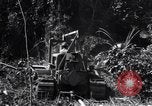 Image construction d'Ledo Road Manpin Birmanie, 1944, de la seconde 28 séquences d'archives historiques vidéo 65675034791