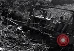 Image construction d'Ledo Road Manpin Birmanie, 1944, de la seconde 36 séquences d'archives historiques vidéo 65675034791